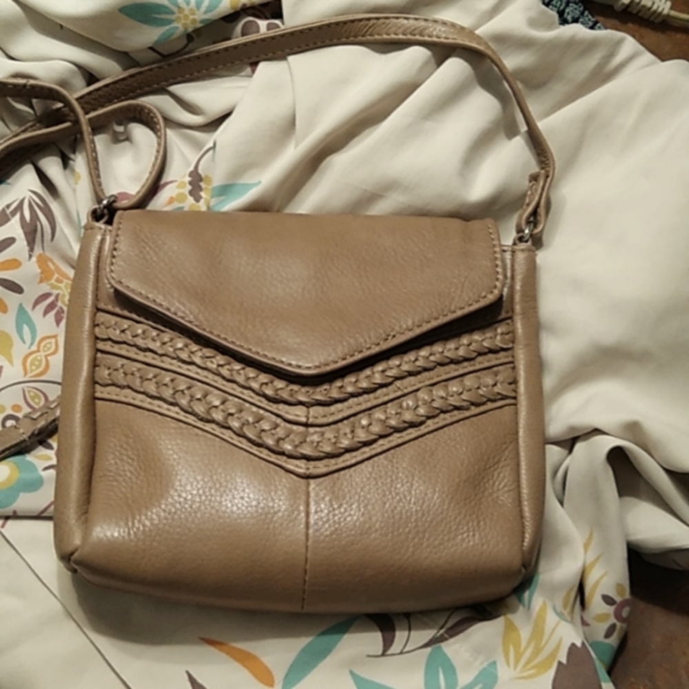 Mood crossbody